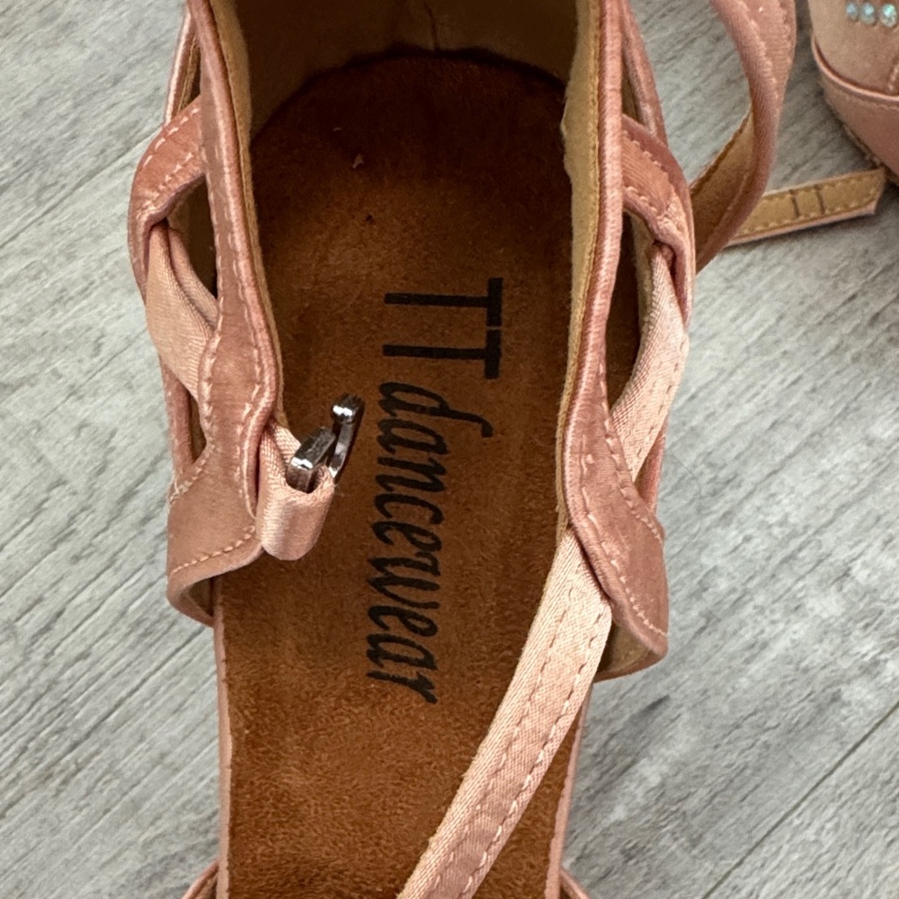 Elegant Rhinestone Strappy Heels – Nude Blush - Picture 3 of 4